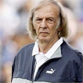 César Luis Menotti